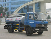 程力威牌CLW5162GXE4型吸粪车	